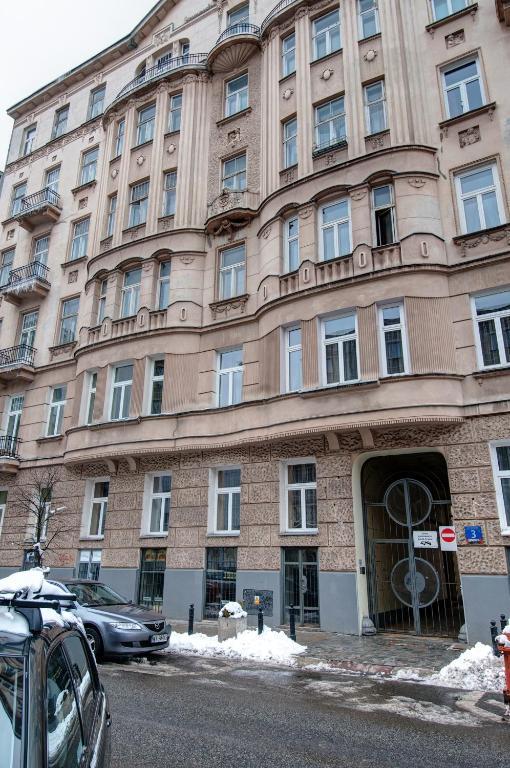 Mish Mash Hostel Варшава Экстерьер фото
